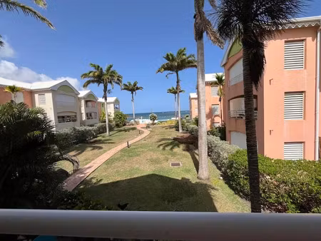 location meublée appartement 3 pièces 74.4 m² à sainte anne (97180)  1 560 €