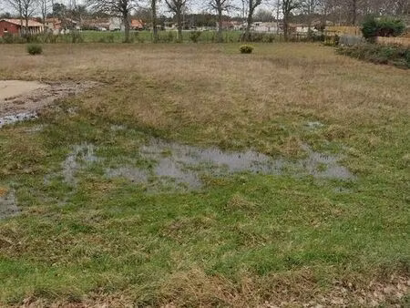 terrain à bâtir de 400 m² à hourtin (33)
