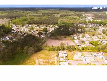terrain 410 m² salles