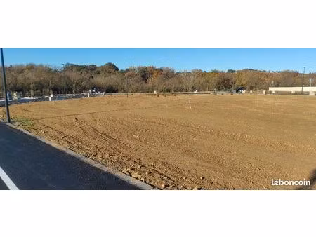 terrain 333 m² magalas