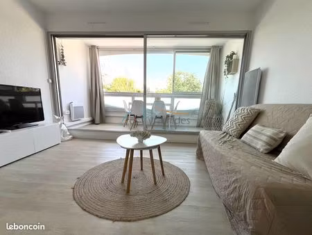 studio 1 pièce 30 m²