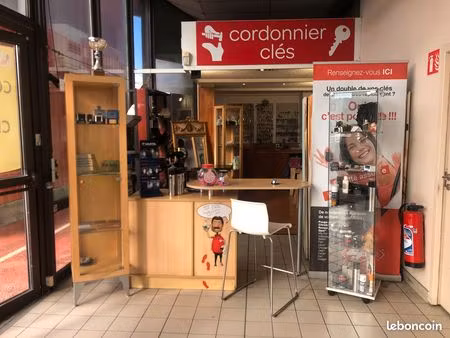 cede droit au bail ds magasin carrefour