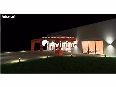 local 700 m² castelginest