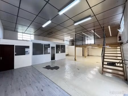 local commercial 146 m²