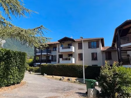 st ismier t4 transformé ent3 de 88 m² avec terrasse de 14m²