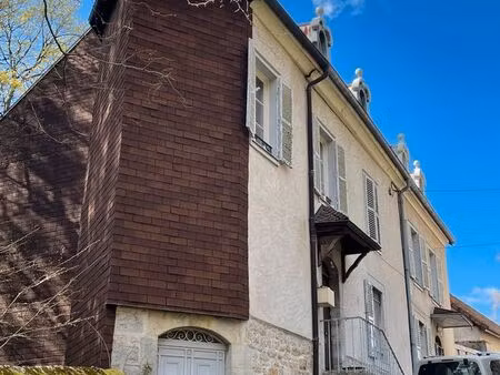maison 5 pièces 159 m2
