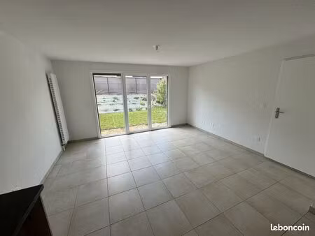 villa 3 pièces 64 m²