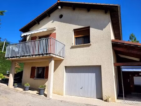 maison 2 pièces 77 m²