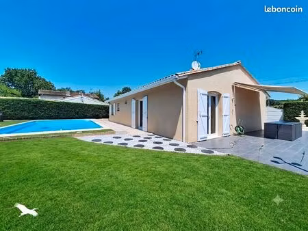 maison 3 chambres  jardin  garage et piscine