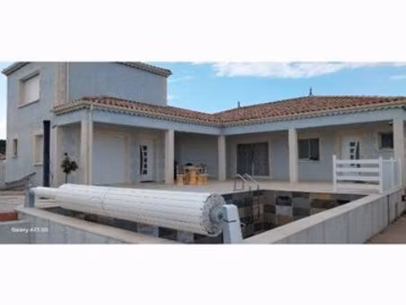 villa t8