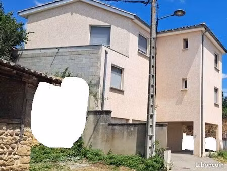 maison de village
