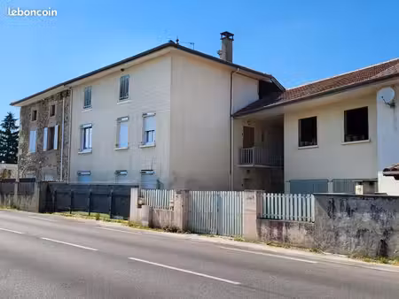 immeuble 8 pièces 208 m²