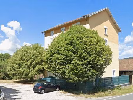 immeuble 19 pièces 450 m²