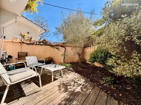 maison rénovée de 108m2 habitables - 4 chambres - jardinet et garage - cave saine aménagée