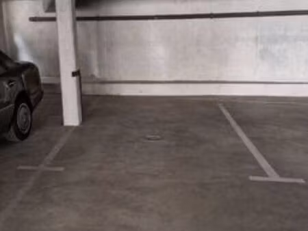 place/stationnement/parking