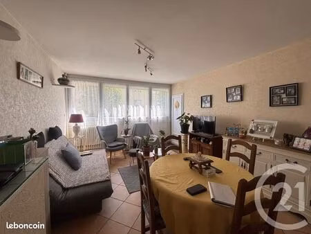 appartement 3 pièces 56 m²