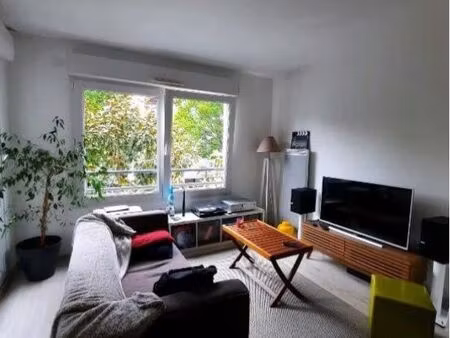 t2 40 m² + balcon sud-ouest & box sous-sol - nantes jules verne (dpe c)