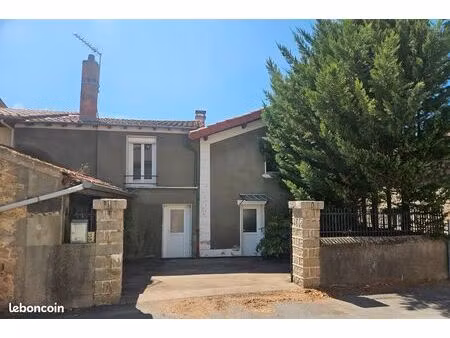 maison de ville 73 m² périgneux