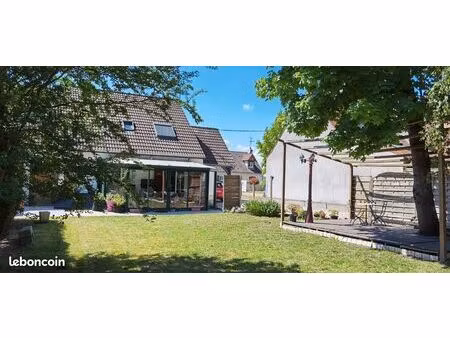 maison familiale avec 3 garages