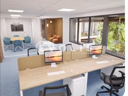 bureaux 1 052 m²