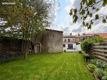 maison de village 8 pièces 134 m²