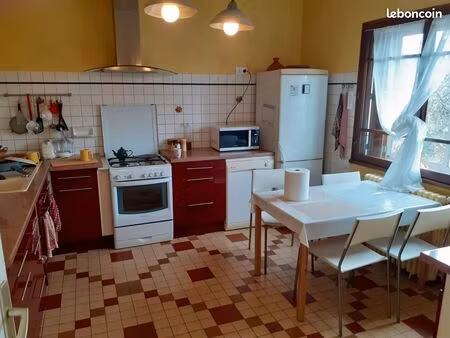 appartement meublé 1er étage