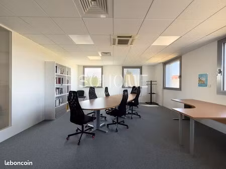 bureaux 100 m² reims