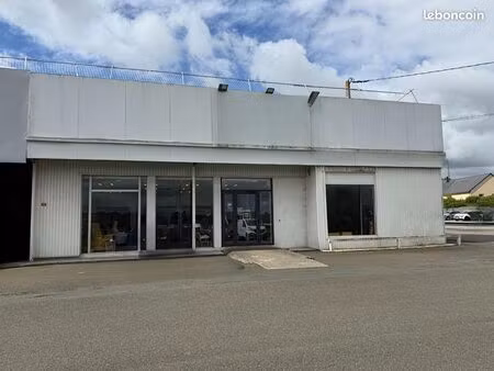 local commercial 273 m²