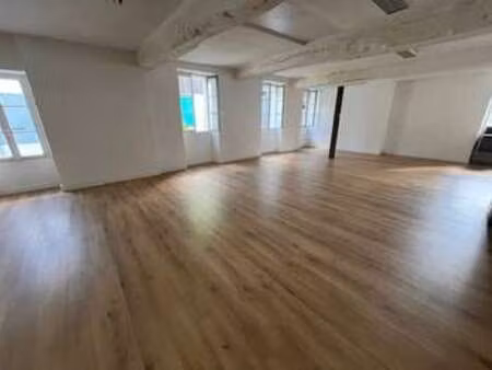 vente immeuble à nantes île de nantes (44000) : à vendre / 326m² nantes île de nantes