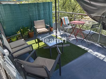 appartement t3 en bord de rivière