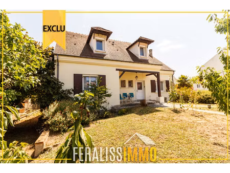 maison familiale de 220 m2 avec sous-sol total et double gar