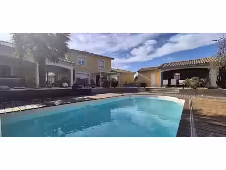 an investimmo :exceptionnel– superbe contemporaine avec piscine & vue montagnes