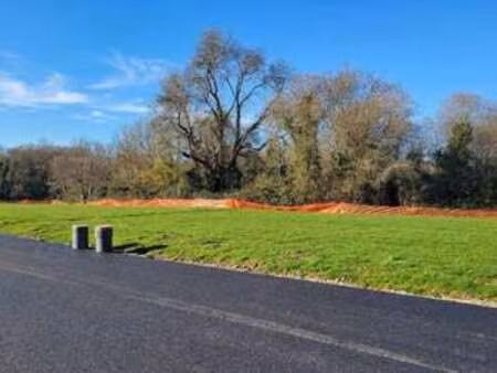 vente terrain à saint-étienne-de-montluc (44360) : à vendre / saint-étienne-de-montluc