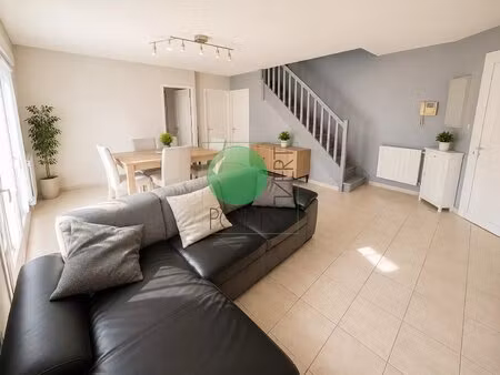 appartement f3 à la ferté-alais  65 m²