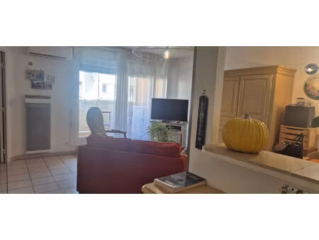 appartement t2 meublé- les angles