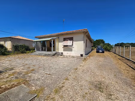 maison 6 pièces dont 4 chambres à vendre à berson