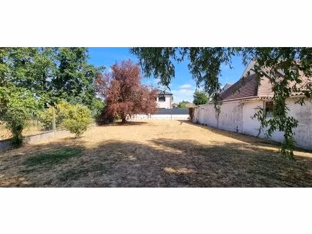 terrain 570 m2 à boissy saint leger