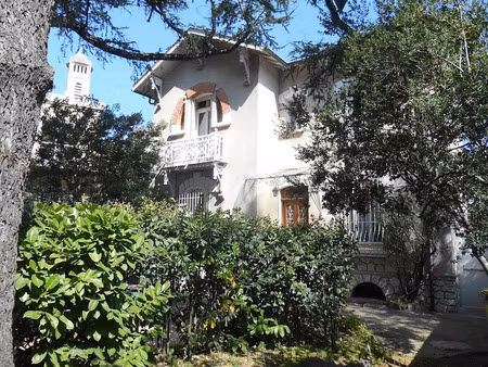 location maison 7 pièces 157 m² à montpellier (34000)  2 600 €