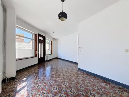 maison à louer avec jardin et 3 chambres   tournai (vbe50827)