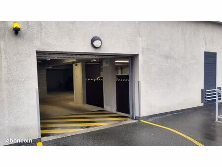 place de parking moto