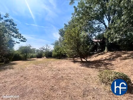 terrain constructible au bord de l'eau