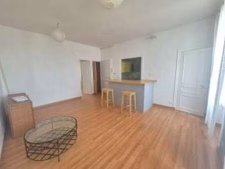 location appartement 2 pièces à brest pilier rouge (29200) : à louer 2 pièces / 44m² brest