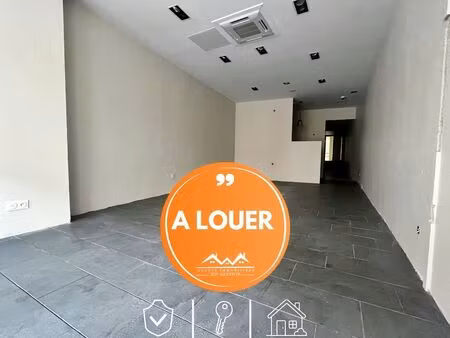 local 90 m² commercy