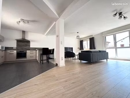 duplex 5 pièces 105 m²
