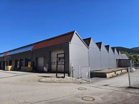 local commercial à louer