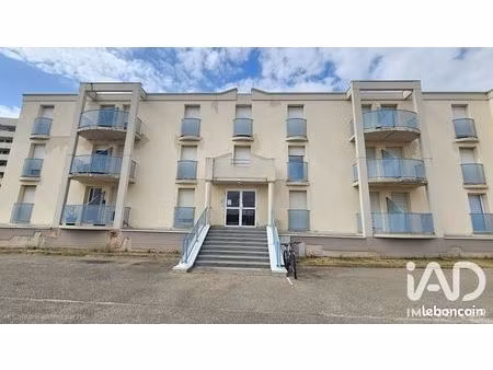 studio 1 pièce 19 m²