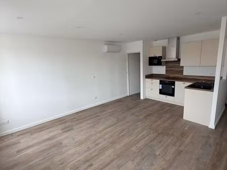 location de 2 t2 duplex