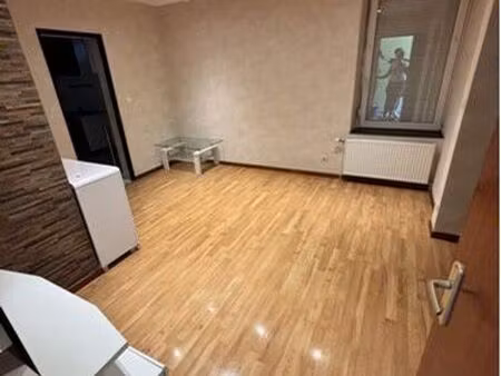 à louer – f2 de 49 m² – libre de suite