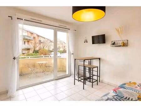 studio/balcon/parking meublé