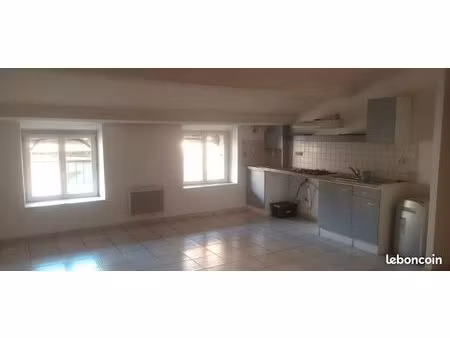 appartement t2 plus mezzanine dernier étage sur 3 à cabasse